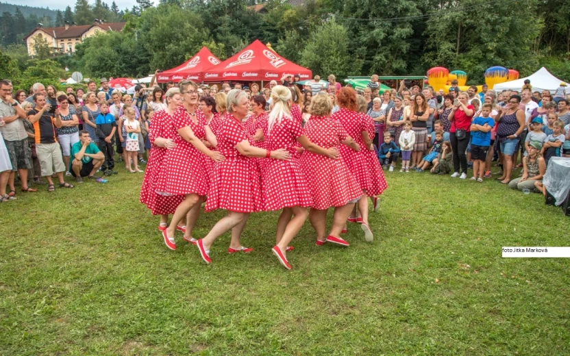 Annínská sklářská pouť